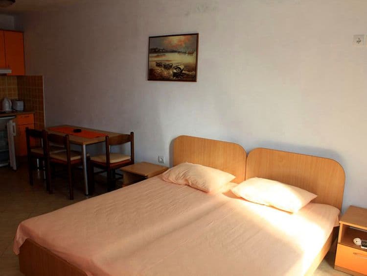 Larisa Budimic Villa
