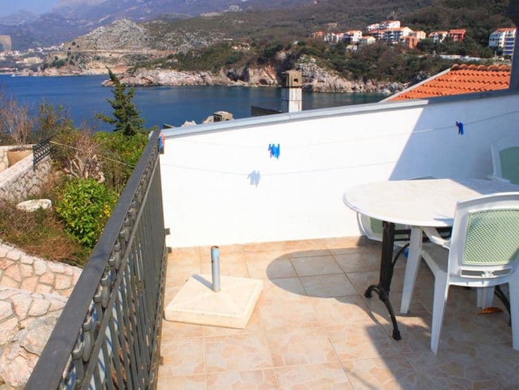 Roza Villa