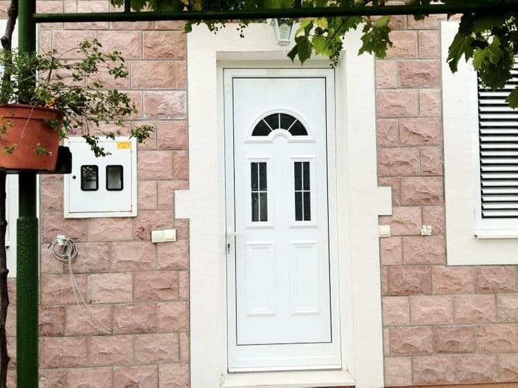 Larisa Lux Villa