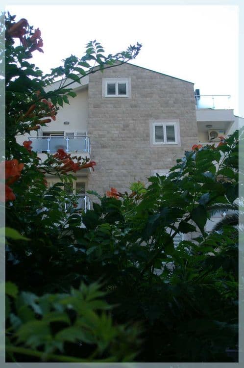 Lila Aurea Apartments