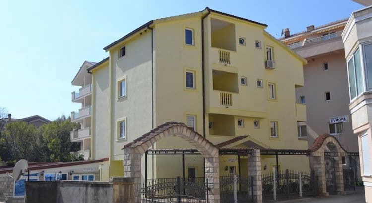 Evropa 1 Apartments