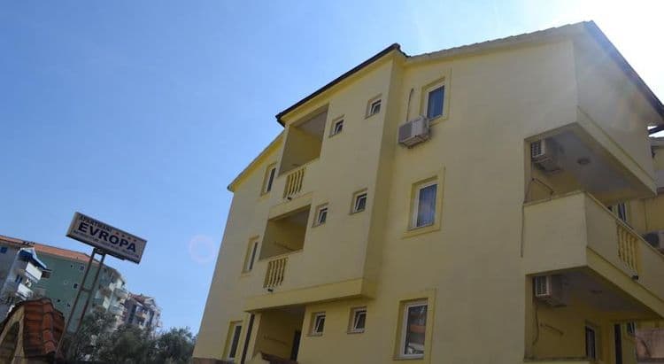 Evropa 1 Apartments