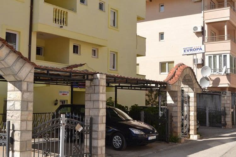 Evropa 1 Apartments