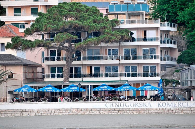 Riva Hotel