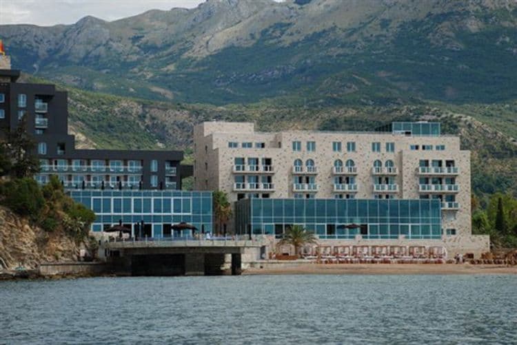 Avala Grand Luxury Suites
