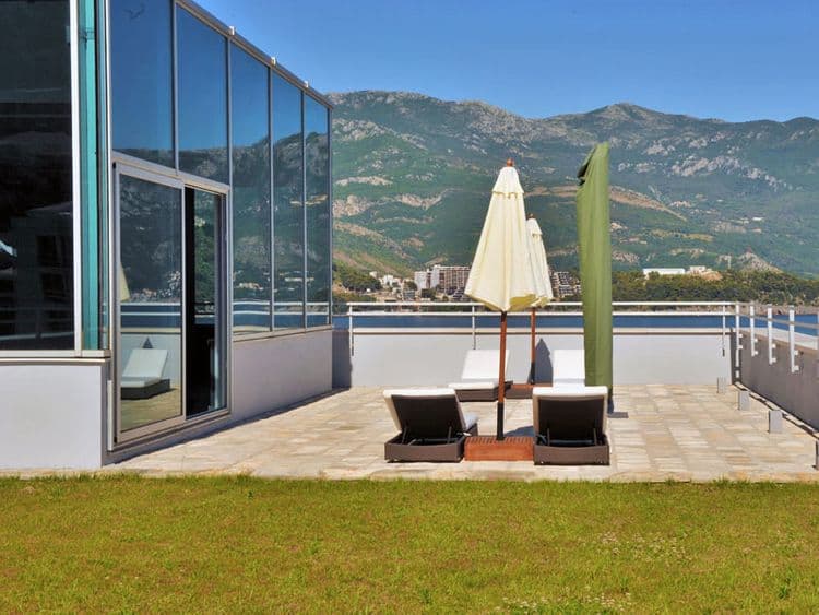 Avala Grand Luxury Suites