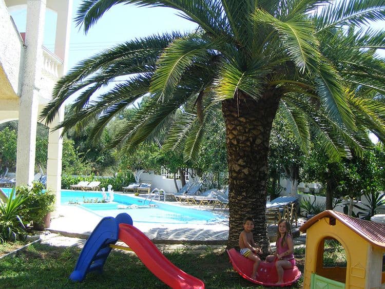Flamingo Apartments