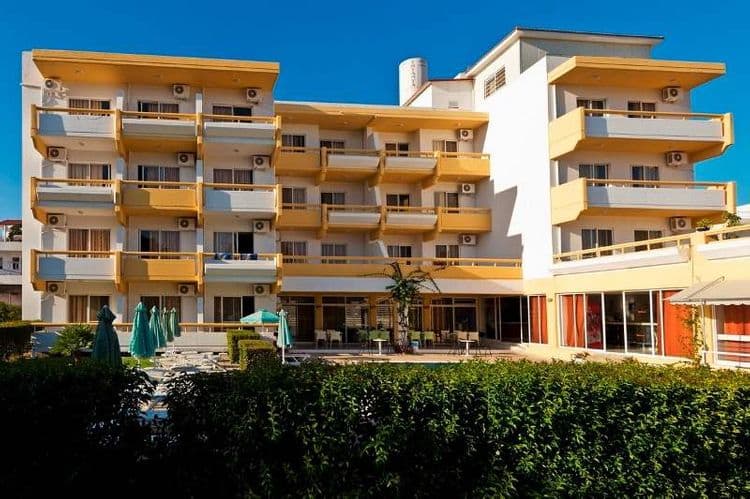 Trianta Hotel Apartments