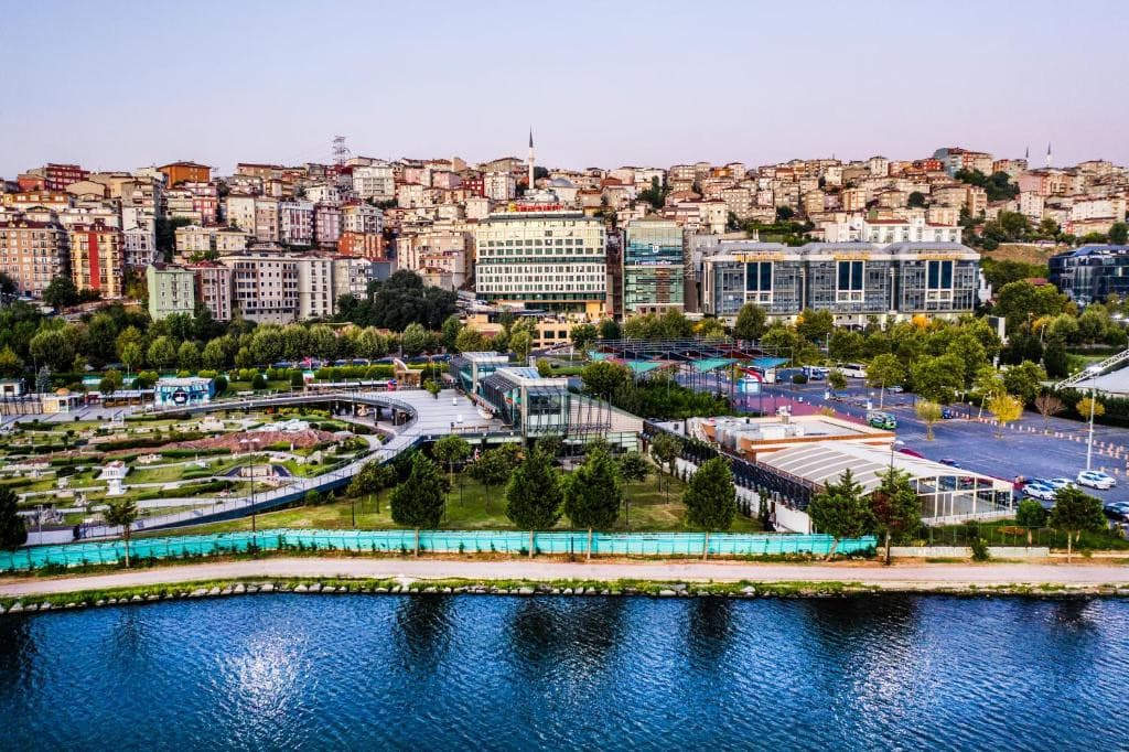 ARISE HOTEL GOLDEN HORN (ex.CLARION HOTEL GOLDEN HORN)
