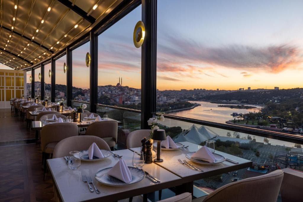 ARISE HOTEL GOLDEN HORN (ex.CLARION HOTEL GOLDEN HORN)