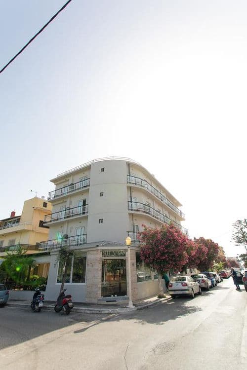 Sylvia Hotel