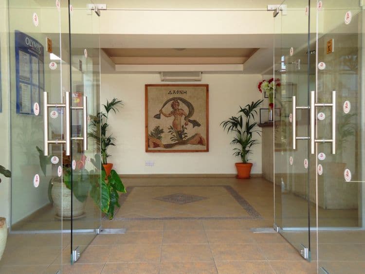 Daphne Hotel Apartments