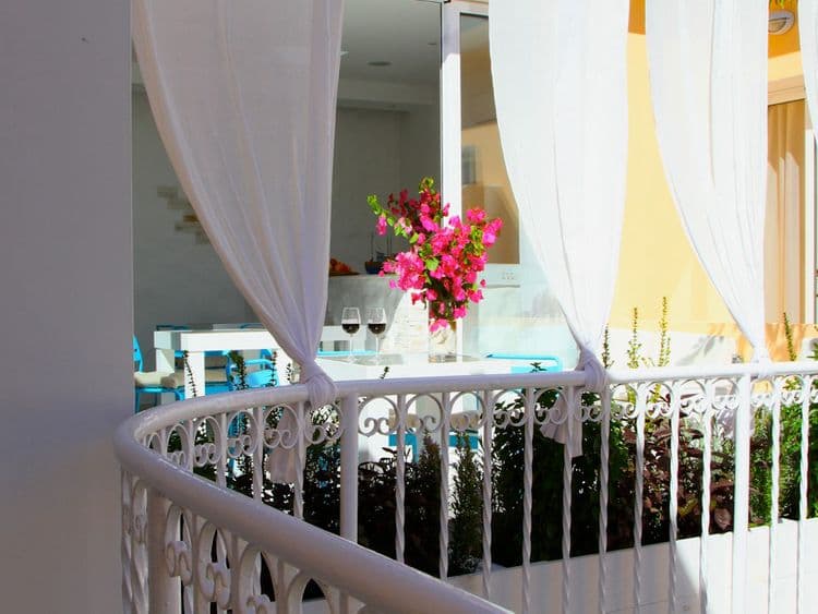 Opera Hotel