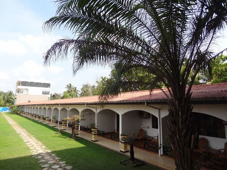 Honors Club Hotel