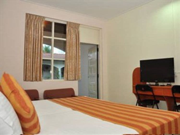 Honors Club Hotel