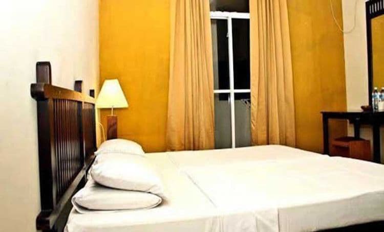 The Kings Bay Hotel