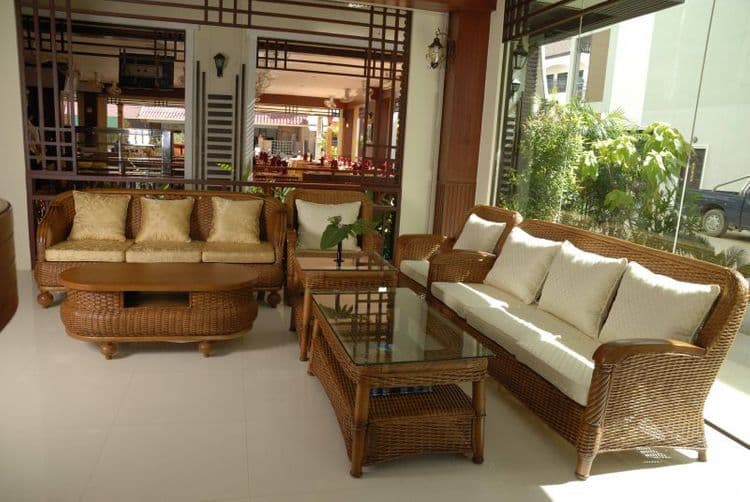 Outdoor Inn & Restaurant