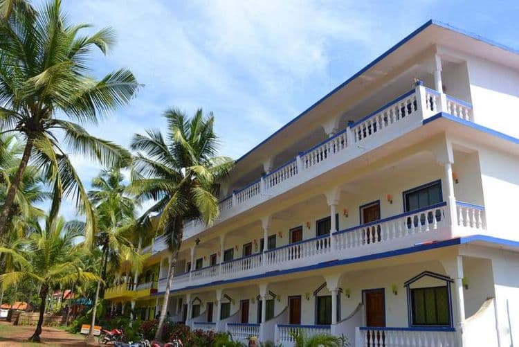 Laxmi Morjim Guest House