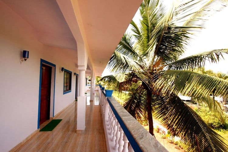 Laxmi Morjim Guest House