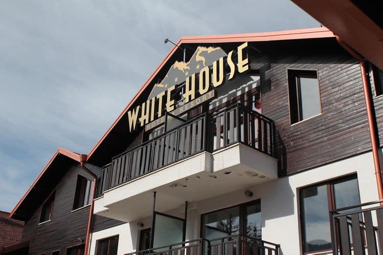 White House Hotel