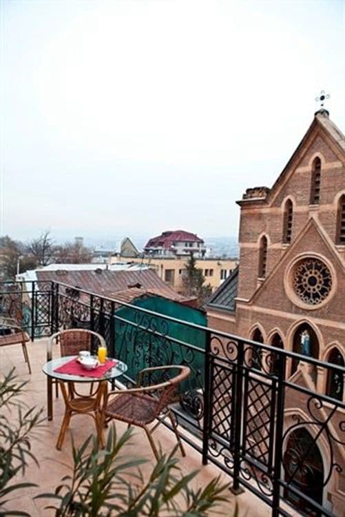 City Hotel