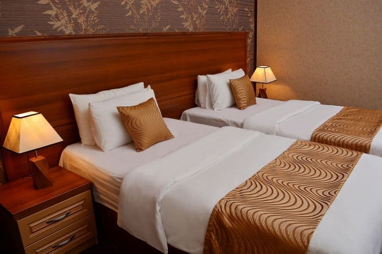 Riverside Hotel