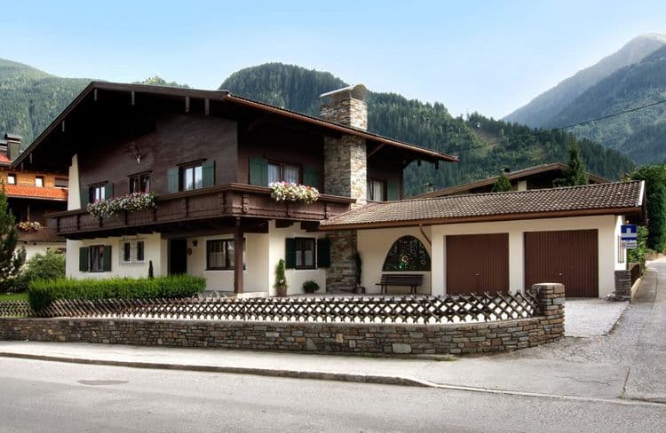 Jagerhof Hotel