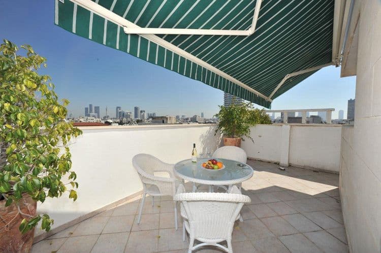 Dizengoff Suites Hotel