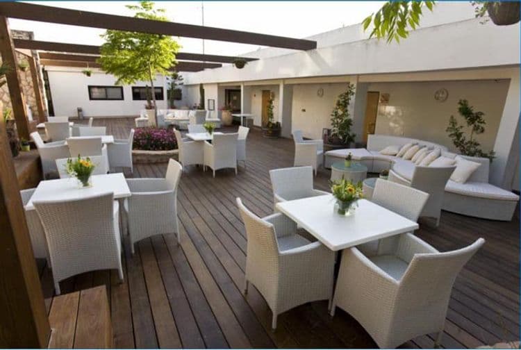 C Hotel Neve Ilan