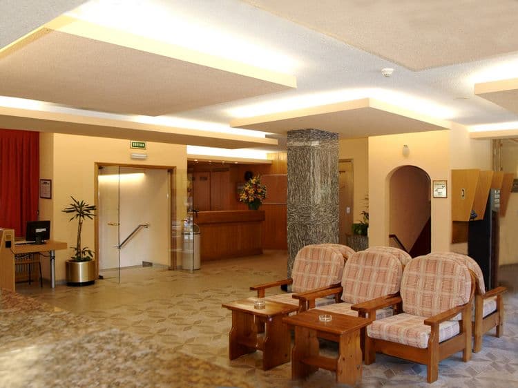 Pere d'Urg Hotel
