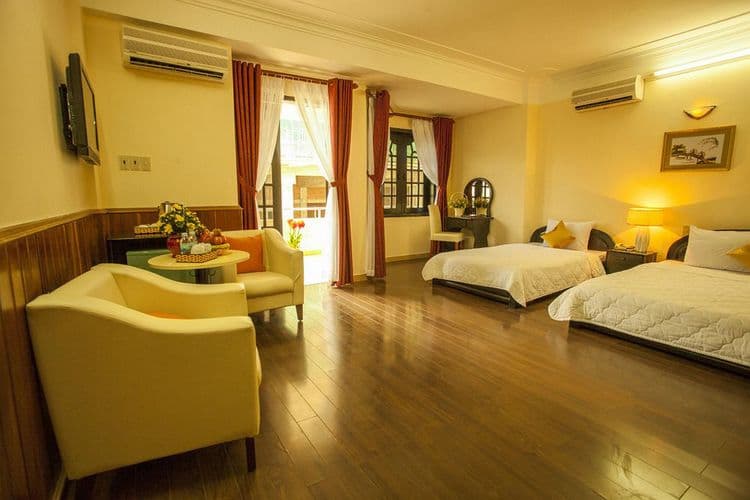 Palm Beach Hotel