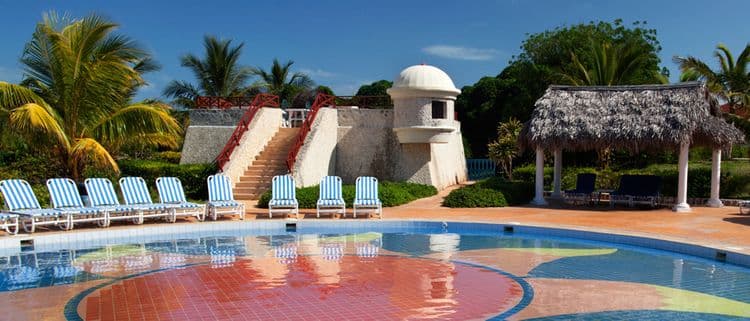 Memories Paraiso Azul Beach Resort