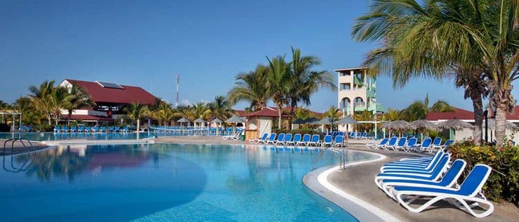 Memories Caribe Beach Resort