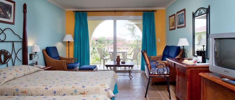 Memories Caribe Beach Resort