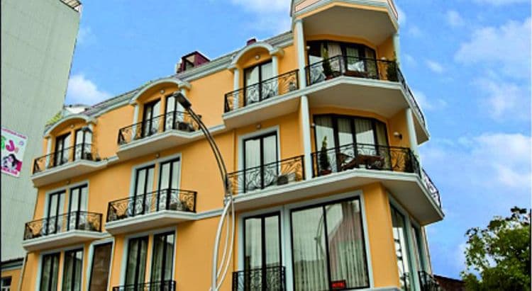 Eiffel Hotel