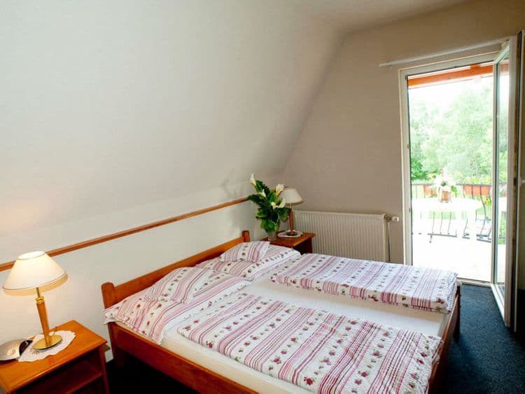 Tim-Pa Apartmanhaz
