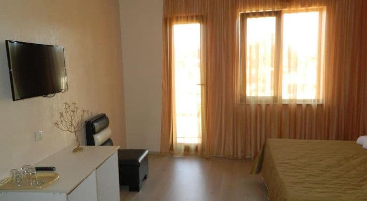 Iberia Hotel