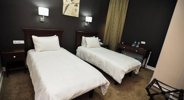 Piazza Inn Hotel