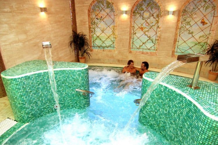 Retro Riverside Luxury Wellness Resort