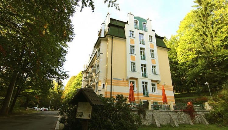 Savoy Villa Spa Park Hotel