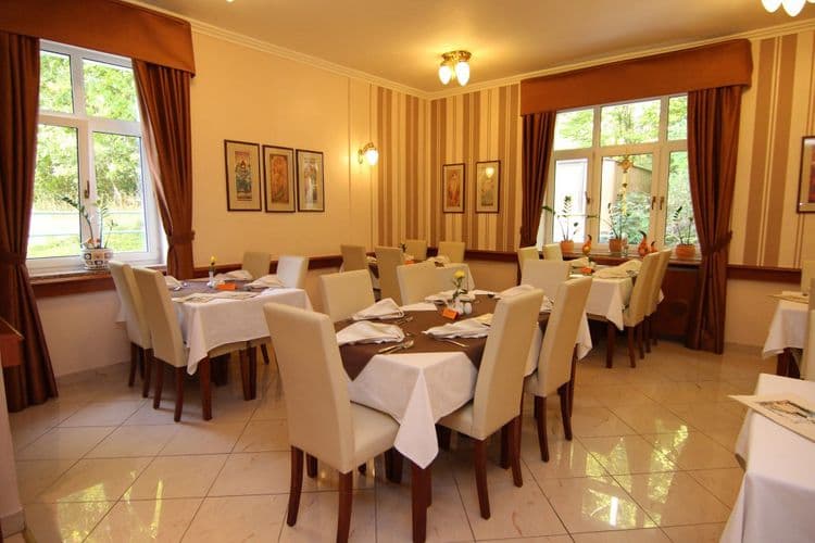 Savoy Villa Spa Park Hotel