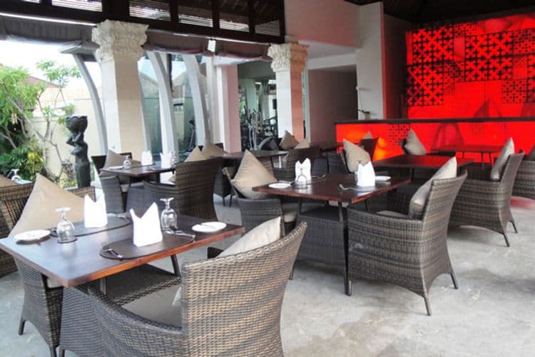 Mahagiri Villas