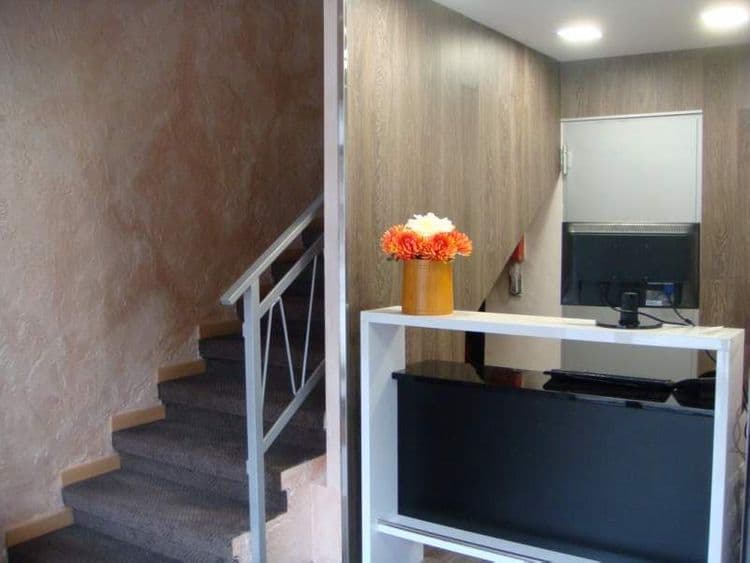 Arbre De Neu Hotel