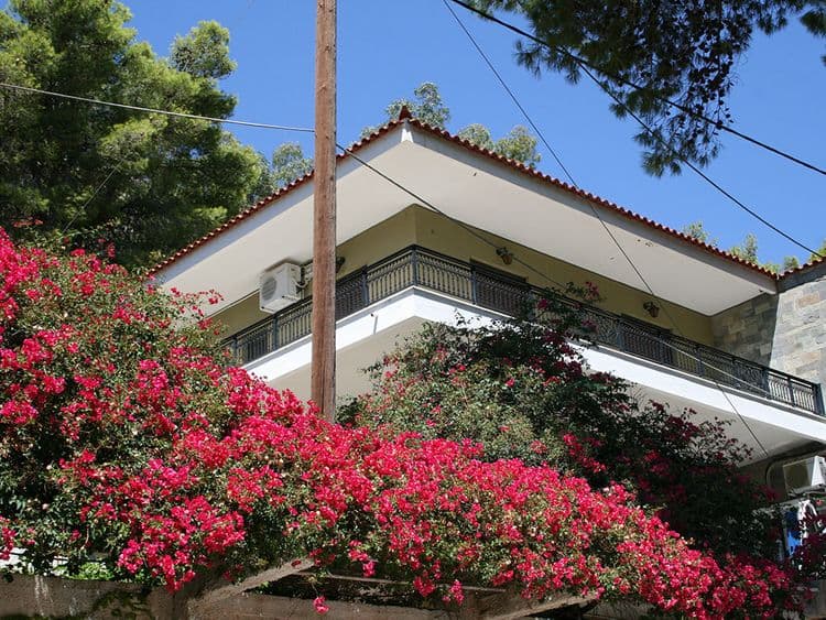 Douka Hotel Apartments