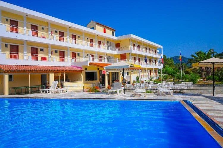 Prassino Nissi Hotel
