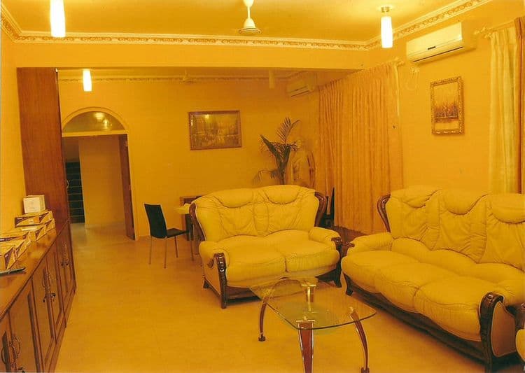 Coconut Grove Royale