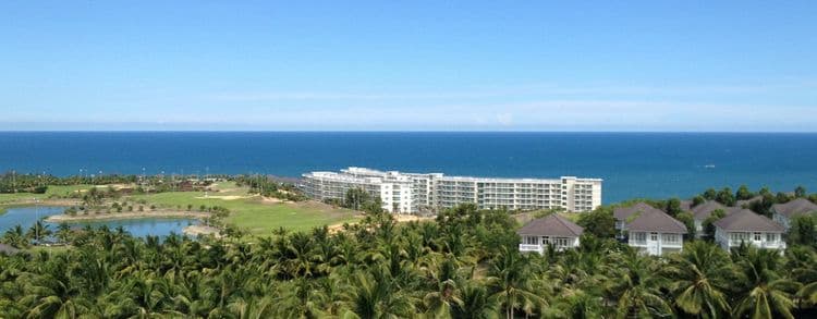 Ocean Vista of Sea Links City