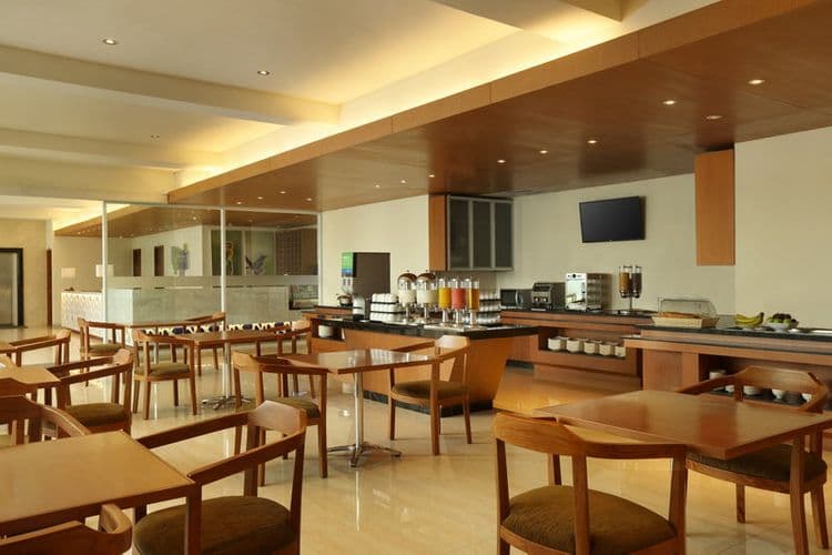 Holiday Inn Express Bali Kuta Square