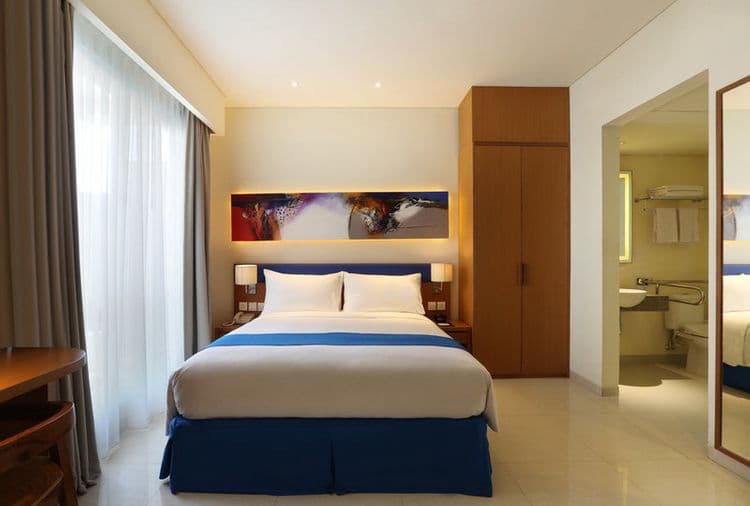 Holiday Inn Express Bali Kuta Square