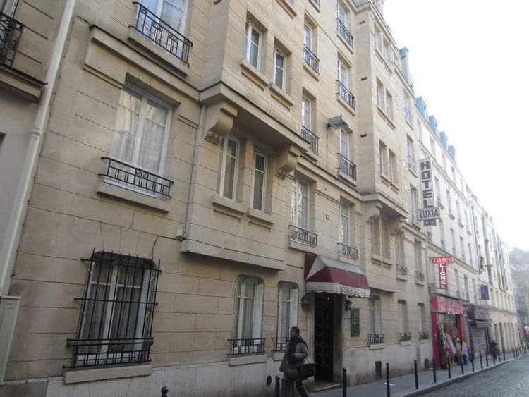 Luxia Hotel